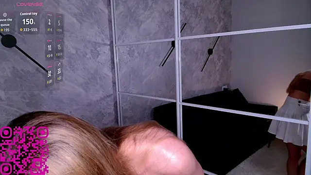 Chat +18 de LulyDOLL ao vivo