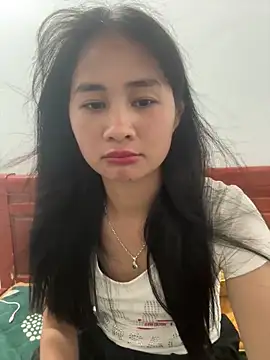 LittleSun_ Adlı Modelin Canlı XXX Sohbeti