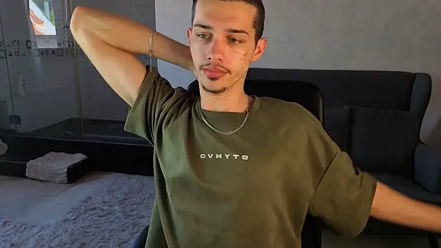 KaydenDrew Adlı Modelin Web Kamerası Şovu