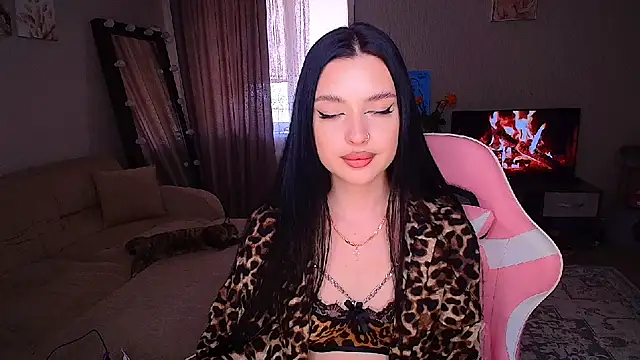 __Malika__ Adlı Modelin Canlı XXX Sohbeti