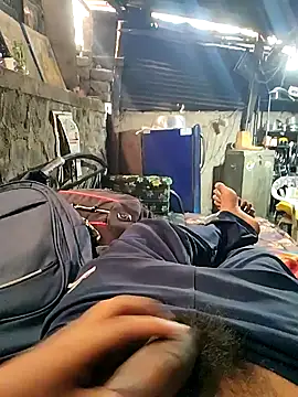 crazyxy12 Show in webcam