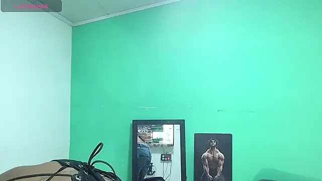 avaleri_cherry's Webcam Show