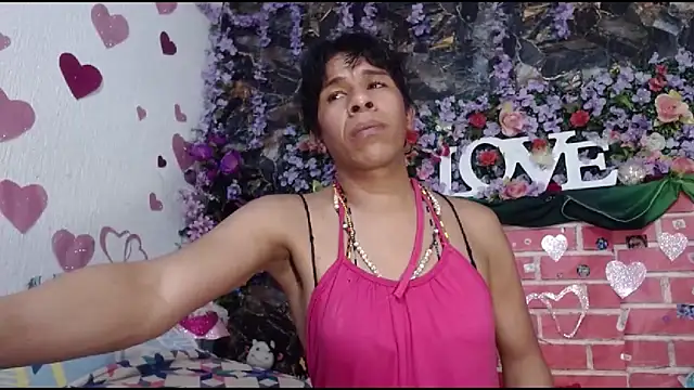 DesireDirtyTS__: онлайн-секс-чат