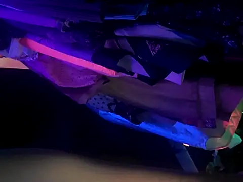 gurlnips 现场XXX聊天