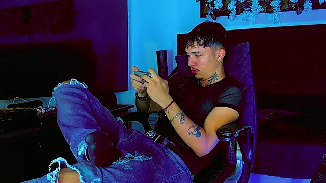 HannibalLester 现场XXX聊天