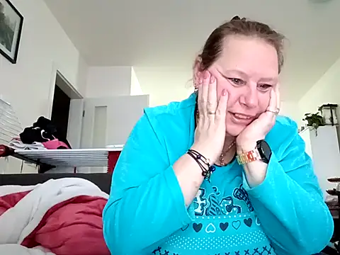 Jahudka47's Live XXX Chat