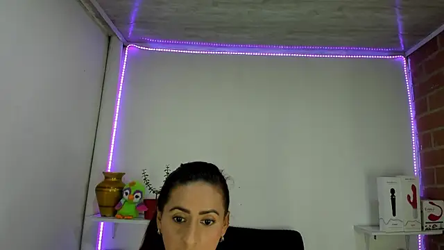 rukminilatin's Live XXX Chat