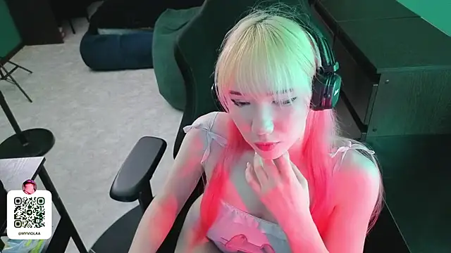 Maya_Viola Chat XXX live