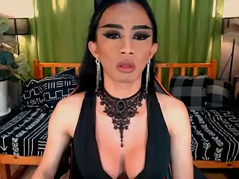 VeshtidaTS' Webcam Show