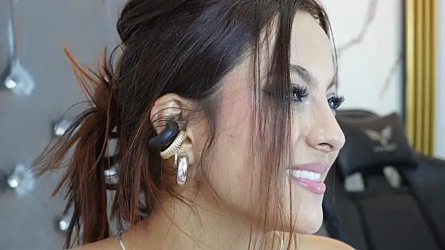 vanessa_saquirt – Live XXX-chat