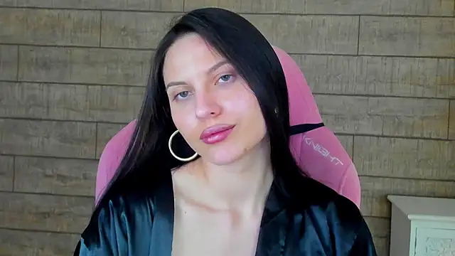 AliceVersal: απευθείας συνομιλία ΧΧΧ