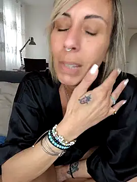 Savage_83 Webcam show