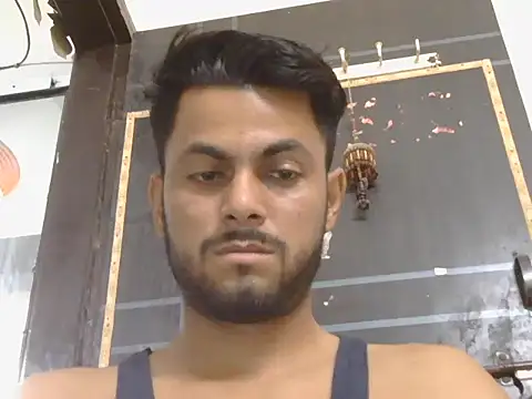 Stubborndesiboy 라이브 XXX 채팅