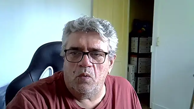 Chatroom XXX en direct de Laurent_oldmen