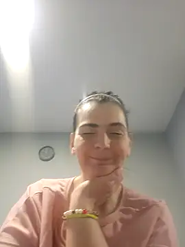 XXX chat uživo modela roksa2026