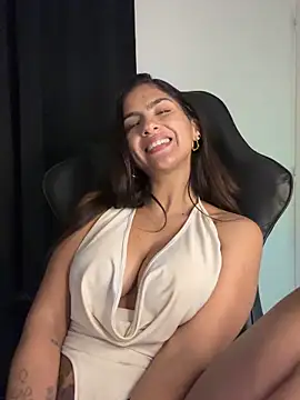 chicachocolate01 Live XXX Chat