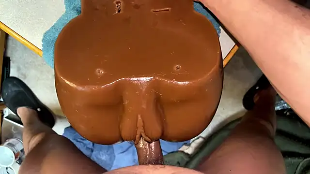 دردشة SharkedTaxis الجنسية المباشرة