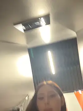 AnitaFly 现场XXX聊天