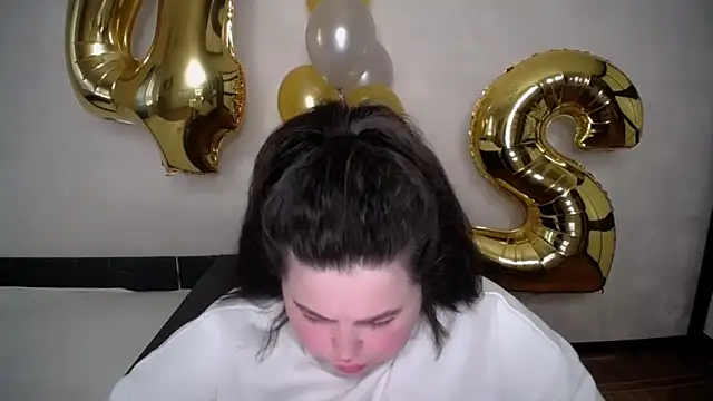 Chatroom XXX en direct de Emily_Mo