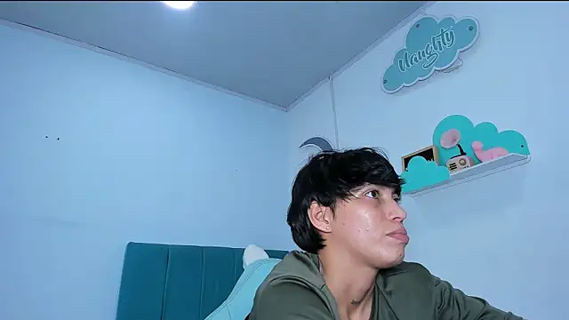 Chatroom XXX en direct de ivyheat3