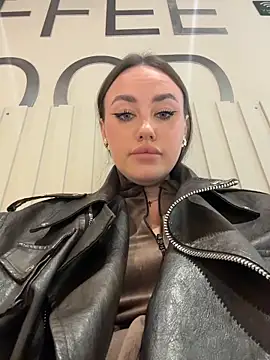 Онлайн чат XXX KiraSunshine