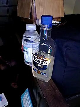 Thickkemzz41's Webcam Show