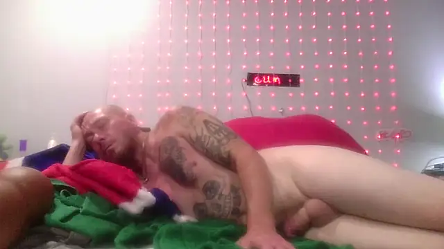 deepinnnnn: διαδικτυακό σόου στην κάμερα