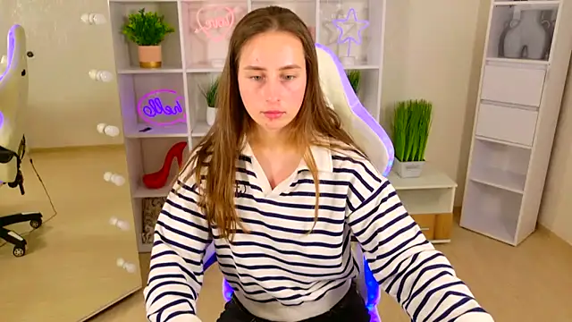 Chat XXX en directo de NadinnL