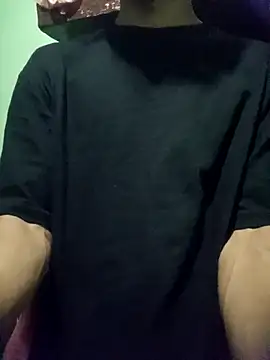 yourslave__ms Show in webcam