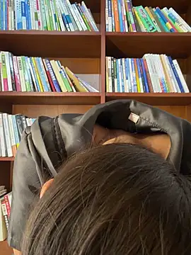 Fire-18 即時 XXX 聊天