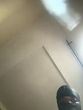 Kendra-rose élő XXX-chatje