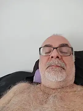 Satiro_Sevilla Pertunjukan Webcam