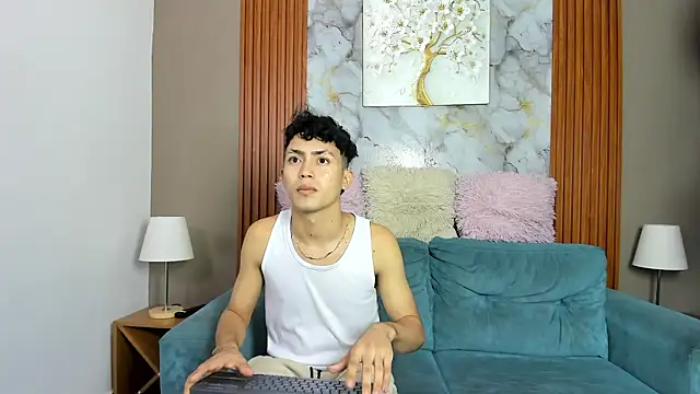 VERY_HOT_GUYS 网络视讯表演