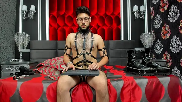 Chat XXX en directo de RavenKnight_