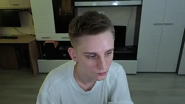 angryzan 网络视讯表演