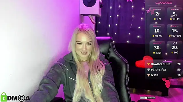 CrystalGirl99 Show in webcam