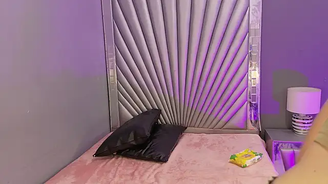 Czat XXX na żywo – HatsaJones