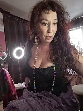 Chat +18 de GypsyEsmeralda ao vivo