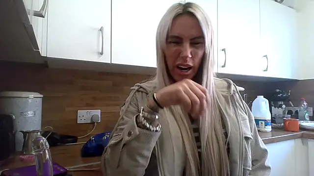 poppyinga1 Chat XXX in diretta