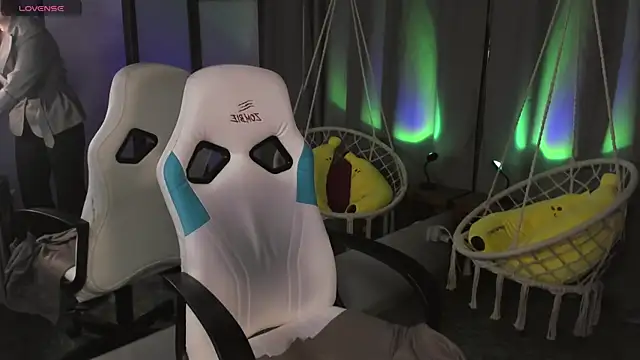 LeonaHicksのライブXXXチャット