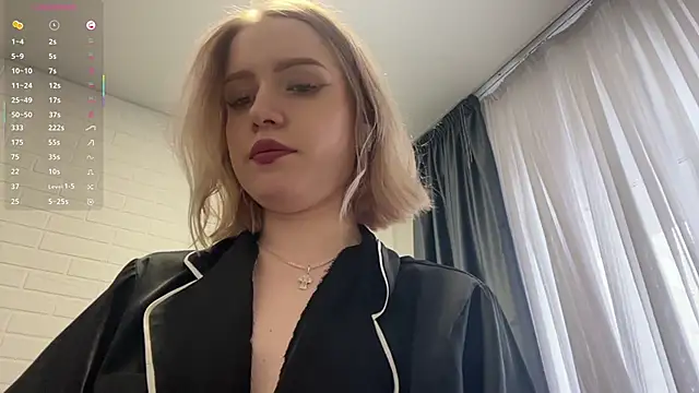 Alice_meow15: онлайн-секс-чат