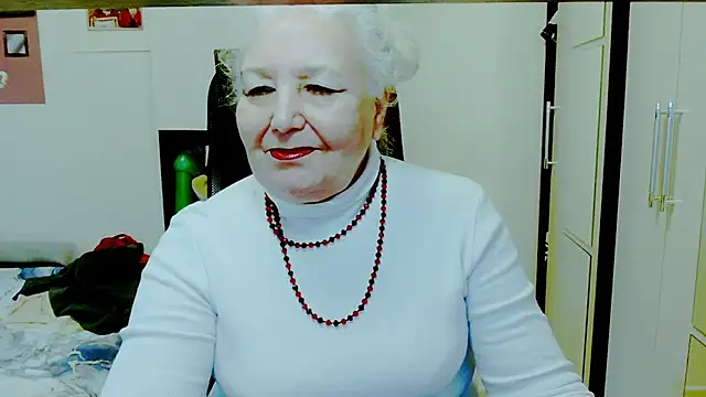 GrannyAlisa's Webcam Show