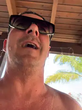 Lara_Bergmann Live XXX-chat