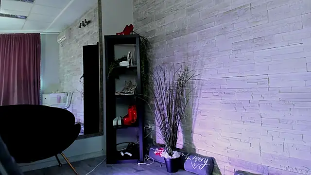 Ivorym00nn Live XXX chat