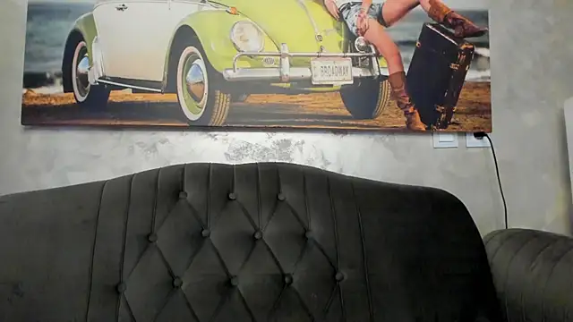 Chat +18 de Milflyssa ao vivo