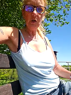 دردشة HotWifeLyn68 الجنسية المباشرة