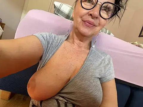 HoneyMakerr Live XXX-chat