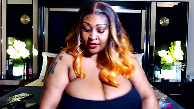 MONSTERTITS44DDDn Live XXX chat