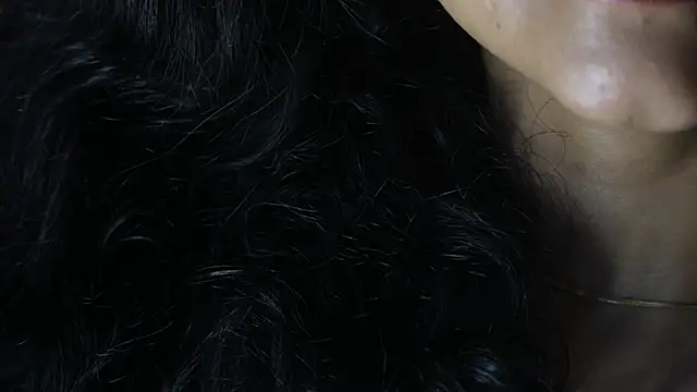 -AyeshaSinghania- Chat XXX in diretta