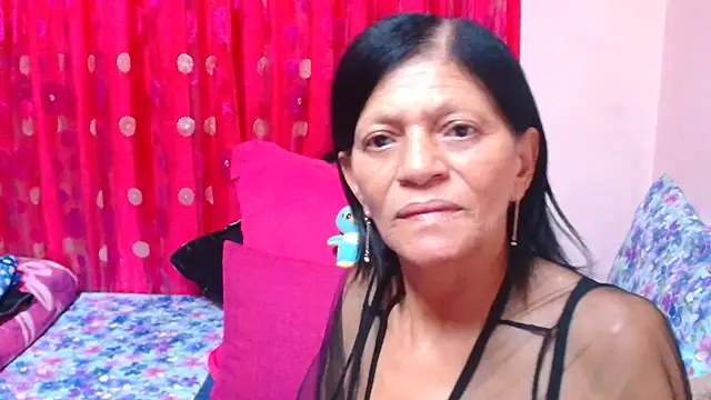 SLUTTYROXY Adlı Modelin Canlı XXX Sohbeti